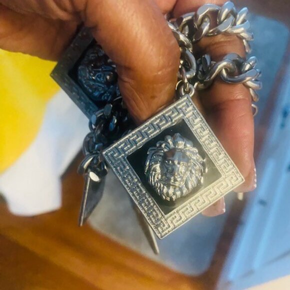 versace - Picture 3 of 4